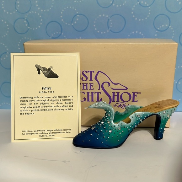 Just the Right Shoe "The Wave" #25060 (1999) Miniature Collectible High Heel - Picture 1 of 11